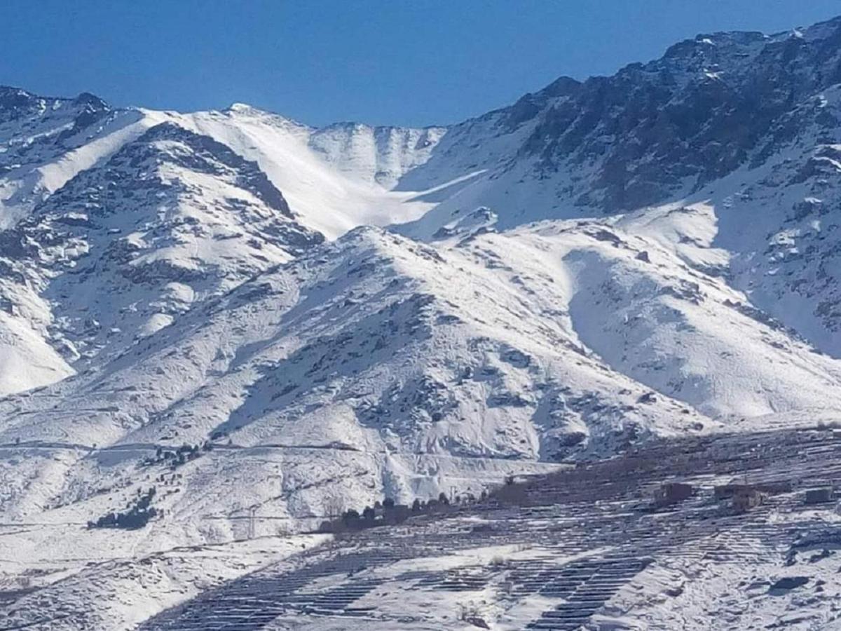 Gite Dar Tanzoughte Imlil  Bagian luar foto