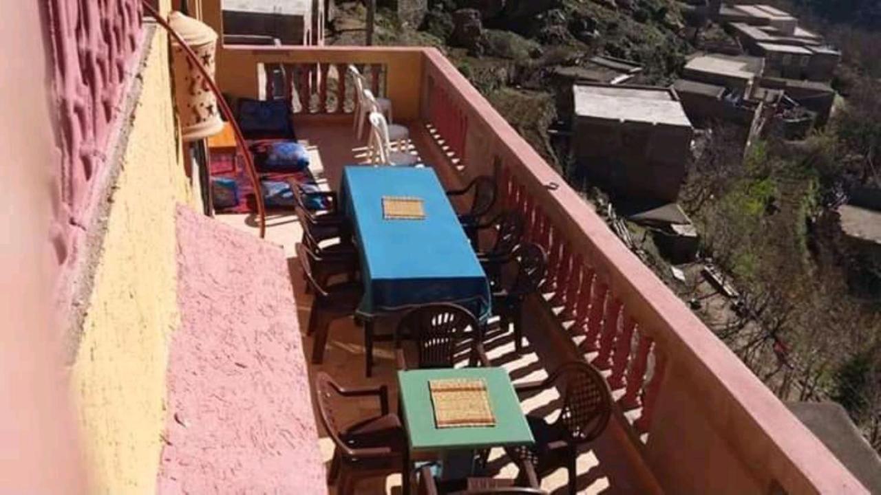 Gite Dar Tanzoughte Imlil  Bagian luar foto